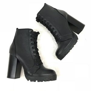 Steve Madden Laurie Leather Boots